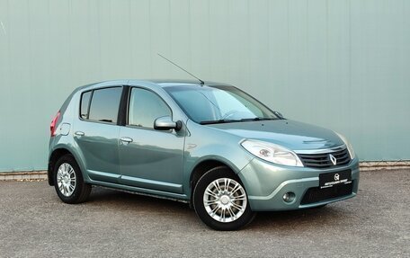 Renault Sandero I, 2011 год, 690 000 рублей, 2 фотография