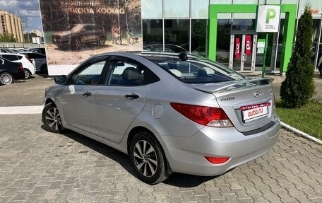 Hyundai Solaris II рестайлинг, 2012 год, 760 000 рублей, 2 фотография