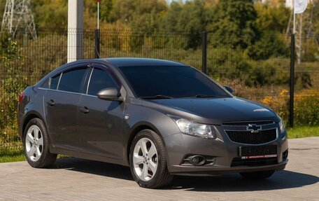 Chevrolet Cruze II, 2010 год, 980 000 рублей, 3 фотография