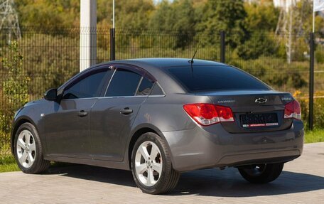 Chevrolet Cruze II, 2010 год, 980 000 рублей, 8 фотография