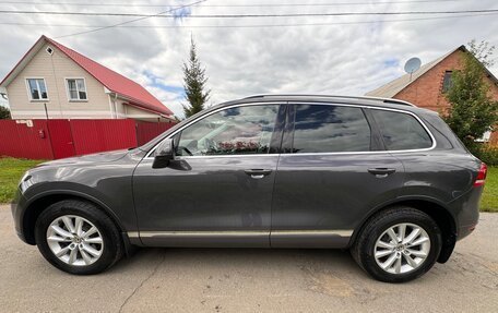 Volkswagen Touareg III, 2011 год, 2 880 000 рублей, 4 фотография