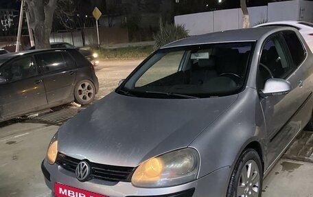 Volkswagen Golf V, 2003 год, 530 000 рублей, 2 фотография