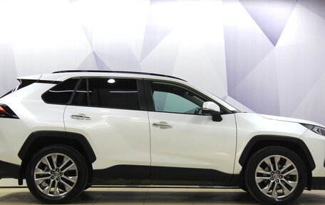 Toyota RAV4, 2021 год, 3 727 700 рублей, 6 фотография