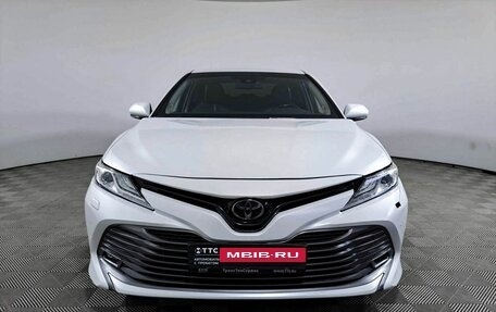 Toyota Camry, 2021 год, 3 926 000 рублей, 2 фотография