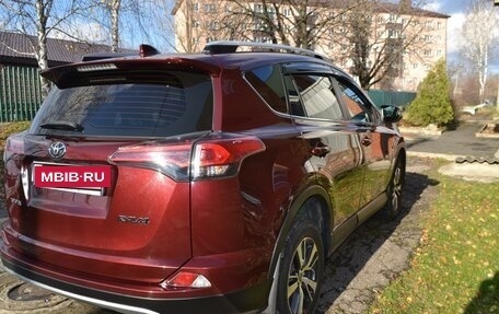 Toyota RAV4, 2017 год, 2 850 000 рублей, 3 фотография