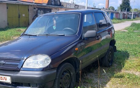 Chevrolet Niva I рестайлинг, 2005 год, 290 000 рублей, 3 фотография