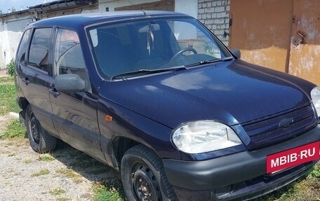 Chevrolet Niva I рестайлинг, 2005 год, 290 000 рублей, 2 фотография