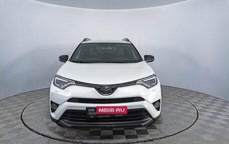 Toyota RAV4, 2019 год, 3 580 000 рублей, 2 фотография