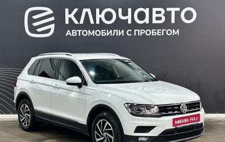 Volkswagen Tiguan II, 2018 год, 2 399 000 рублей, 3 фотография