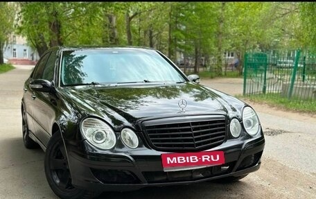 Mercedes-Benz E-Класс, 2003 год, 950 000 рублей, 2 фотография