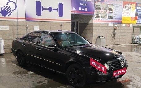 Mercedes-Benz E-Класс, 2003 год, 950 000 рублей, 3 фотография