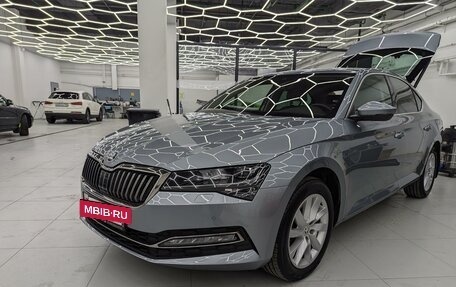 Skoda Superb III рестайлинг, 2019 год, 2 958 000 рублей, 2 фотография