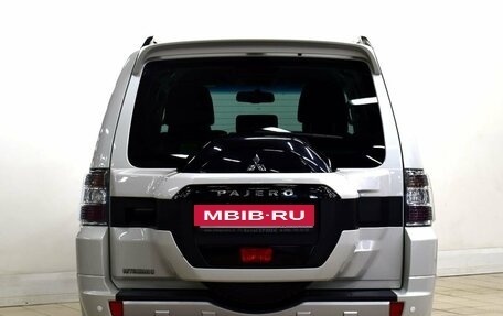 Mitsubishi Pajero IV, 2019 год, 5 000 000 рублей, 3 фотография