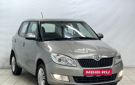 Skoda Fabia II, 2013 год, 1 075 000 рублей, 2 фотография