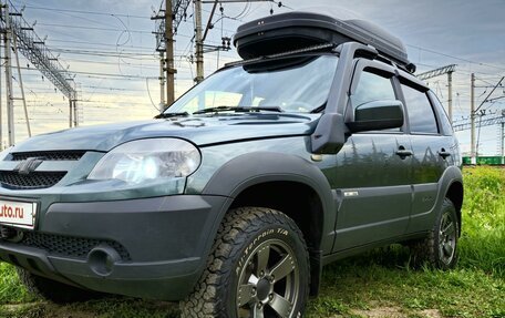 Chevrolet Niva I рестайлинг, 2017 год, 790 000 рублей, 5 фотография