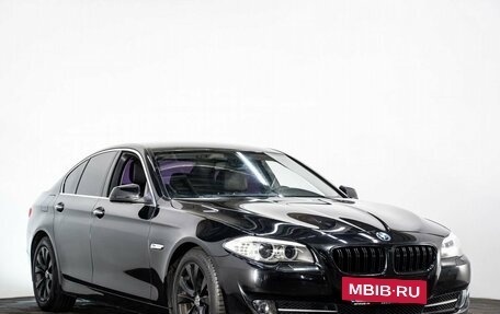 BMW 5 серия, 2010 год, 1 435 000 рублей, 3 фотография