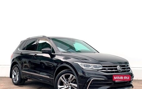 Volkswagen Tiguan II, 2021 год, 3 698 900 рублей, 3 фотография