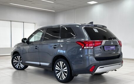 Mitsubishi Outlander III рестайлинг 3, 2019 год, 2 280 000 рублей, 4 фотография