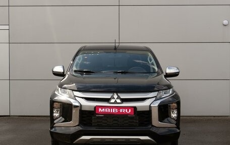 Mitsubishi L200 IV рестайлинг, 2023 год, 3 999 000 рублей, 3 фотография