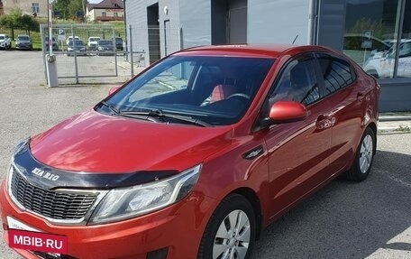 KIA Rio III рестайлинг, 2013 год, 820 000 рублей, 2 фотография