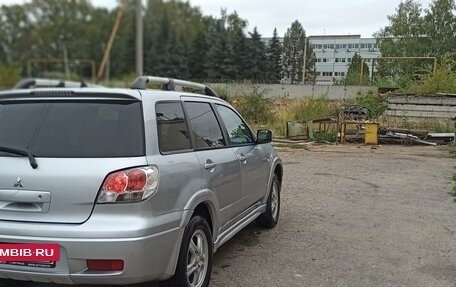 Mitsubishi Outlander III рестайлинг 3, 2007 год, 750 000 рублей, 4 фотография