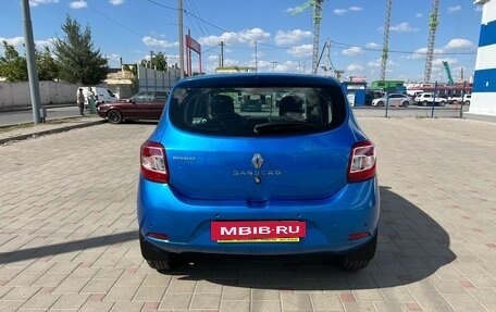 Renault Sandero II рестайлинг, 2016 год, 895 000 рублей, 4 фотография