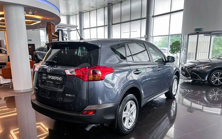 Toyota RAV4, 2013 год, 2 077 000 рублей, 5 фотография