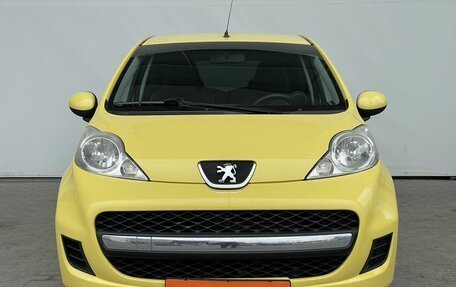 Peugeot 107 I рестайлинг, 2011 год, 568 000 рублей, 2 фотография