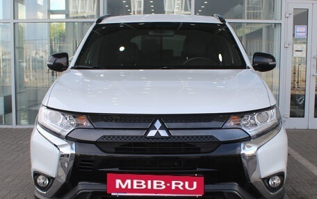 Mitsubishi Outlander III рестайлинг 3, 2020 год, 2 720 000 рублей, 3 фотография