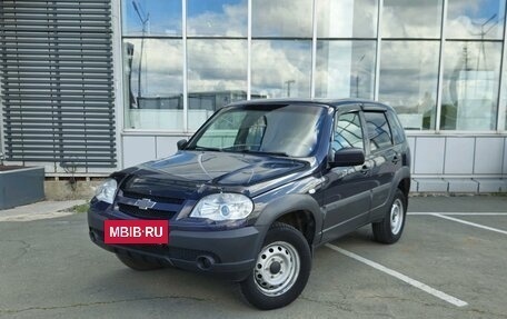 Chevrolet Niva I рестайлинг, 2019 год, 770 000 рублей, 2 фотография