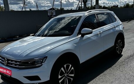 Volkswagen Tiguan II, 2020 год, 3 500 000 рублей, 3 фотография