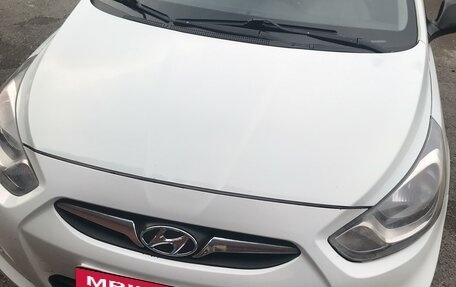 Hyundai Solaris II рестайлинг, 2011 год, 790 000 рублей, 2 фотография