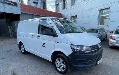 Volkswagen Transporter T6 рестайлинг, 2018 год, 2 575 000 рублей, 3 фотография