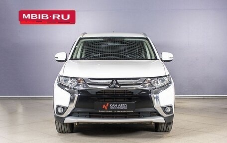 Mitsubishi Outlander III рестайлинг 3, 2016 год, 2 045 100 рублей, 9 фотография