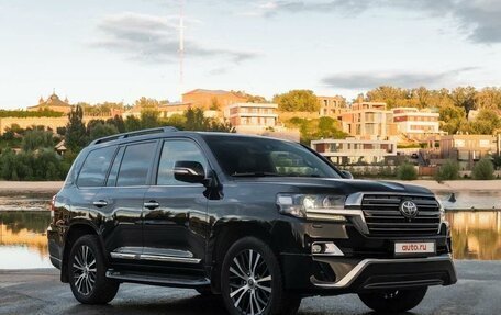 Toyota Land Cruiser 200, 2016 год, 7 200 000 рублей, 2 фотография