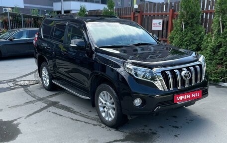 Toyota Land Cruiser Prado 150 рестайлинг 2, 2017 год, 4 900 000 рублей, 3 фотография