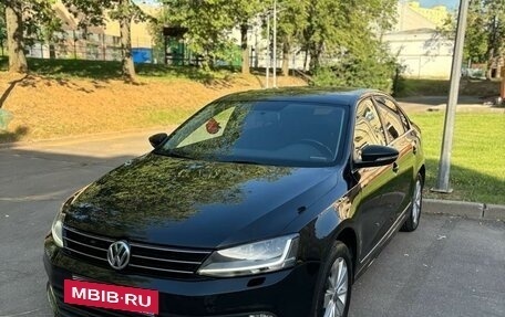 Volkswagen Jetta VI, 2017 год, 1 490 000 рублей, 2 фотография