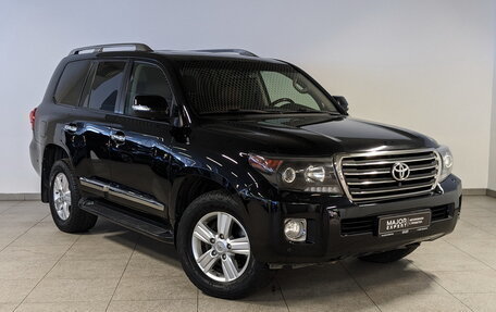 Toyota Land Cruiser 200, 2014 год, 5 090 000 рублей, 3 фотография