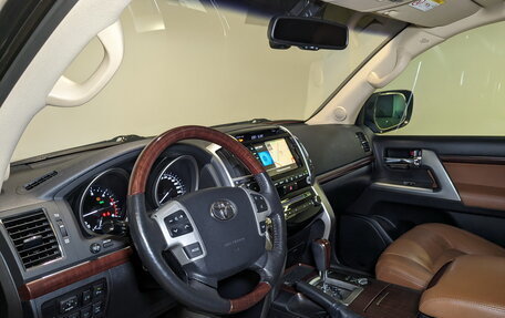 Toyota Land Cruiser 200, 2014 год, 5 090 000 рублей, 26 фотография