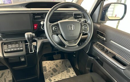 Honda Stepwgn IV, 2015 год, 2 399 999 рублей, 15 фотография