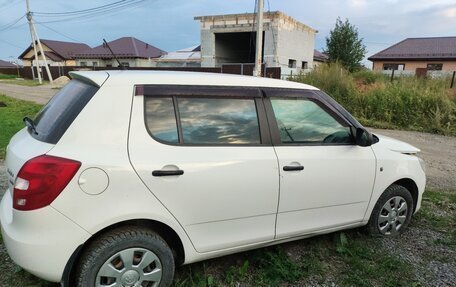 Skoda Fabia II, 2012 год, 270 000 рублей, 3 фотография