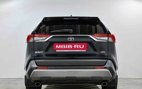 Toyota RAV4, 2021 год, 3 656 500 рублей, 6 фотография