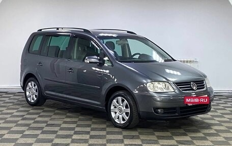 Volkswagen Touran III, 2006 год, 799 000 рублей, 3 фотография