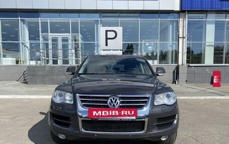 Volkswagen Touareg III, 2006 год, 1 220 000 рублей, 2 фотография