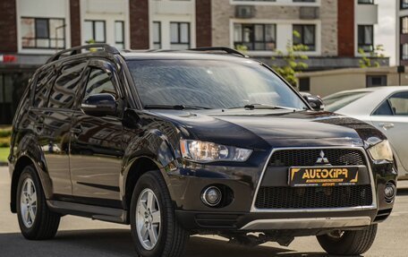 Mitsubishi Outlander III рестайлинг 3, 2011 год, 1 367 100 рублей, 1 фотография