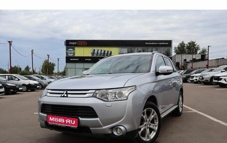 Mitsubishi Outlander III рестайлинг 3, 2012 год, 1 540 000 рублей, 1 фотография