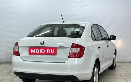 Skoda Rapid I, 2015 год, 920 000 рублей, 4 фотография