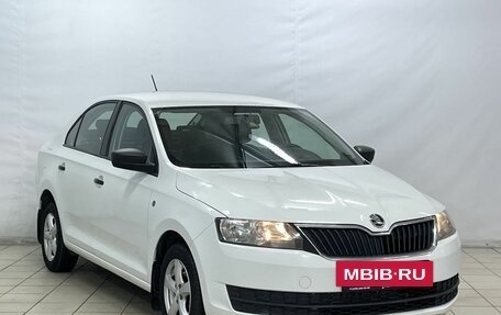 Skoda Rapid I, 2015 год, 920 000 рублей, 2 фотография