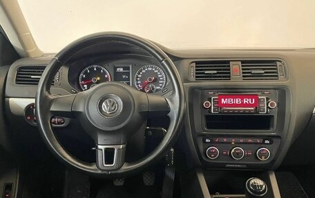 Volkswagen Jetta VI, 2012 год, 1 047 000 рублей, 11 фотография