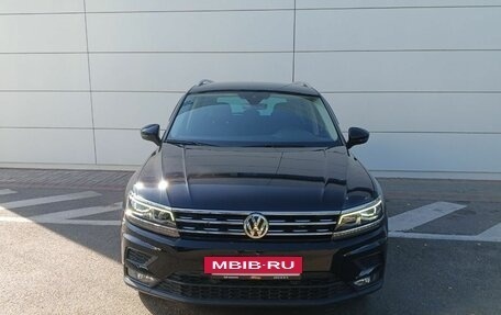 Volkswagen Tiguan II, 2019 год, 3 550 000 рублей, 2 фотография